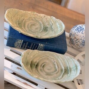 Textured Ceramic Footed Trinket Dish. (2)  浩造 Hao Marked. Collectible. Green.
